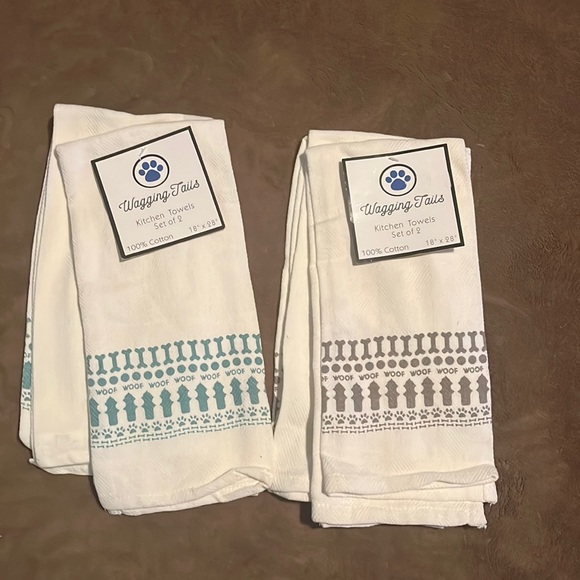 NWT 2 sets of 2 dog themed kitchen towels, 100% cotton. 1 set blue, 1 set grey - Picture 1 of 5